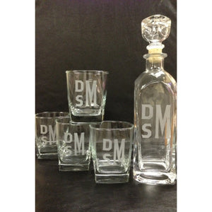 Decanter with 4 rocks glasses
